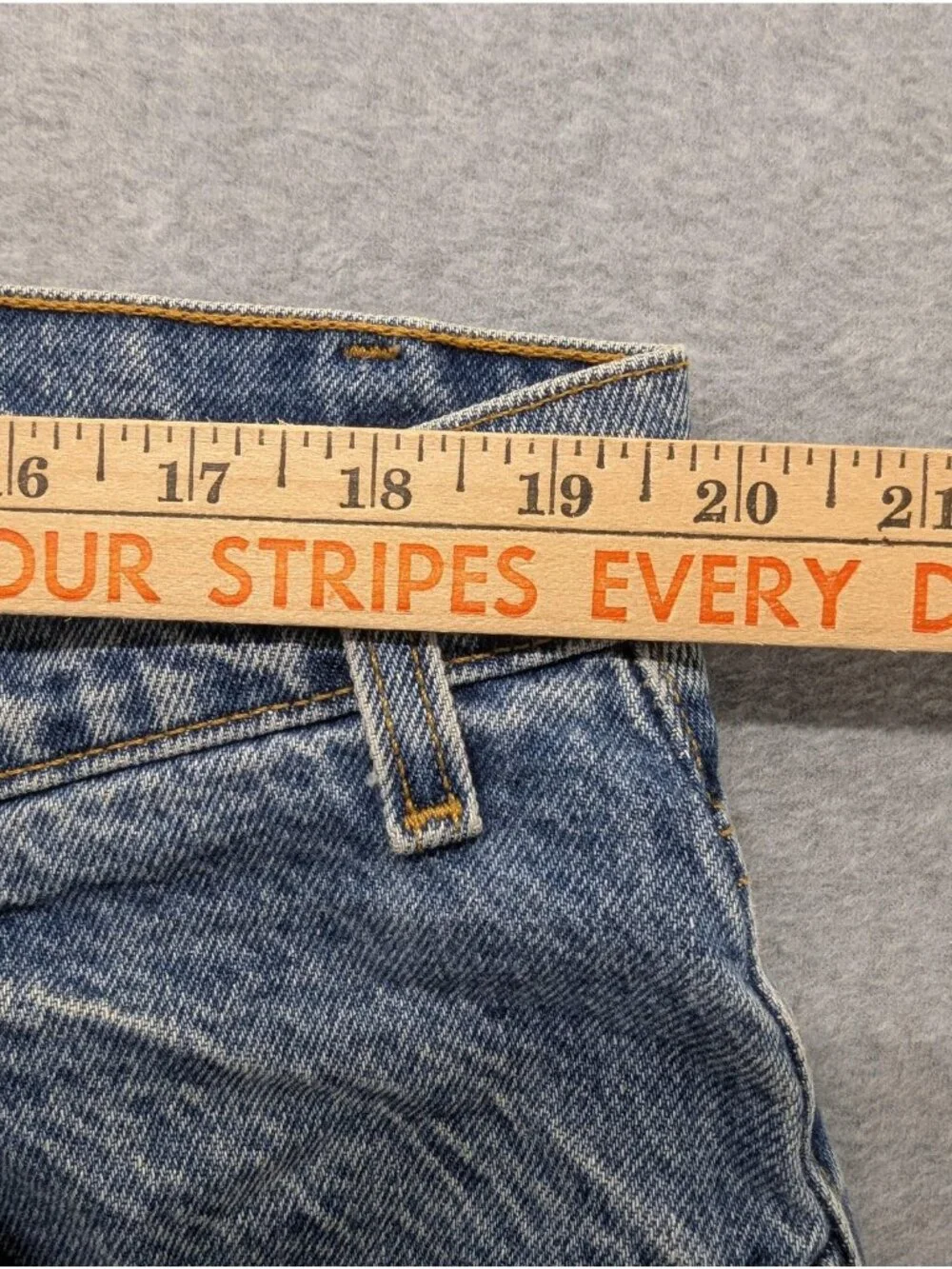 Vintage Levis 545 Jeans Mens 40x36 Blue Medium Wash Loose Fit Straight Denim